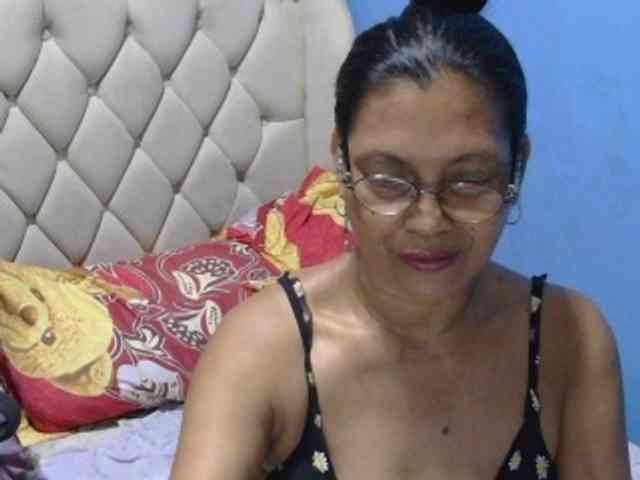 hOtGranny4u webcam
