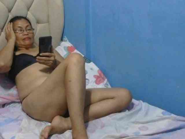 hOtGranny4u webcam