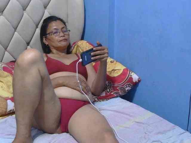 hOtGranny4u