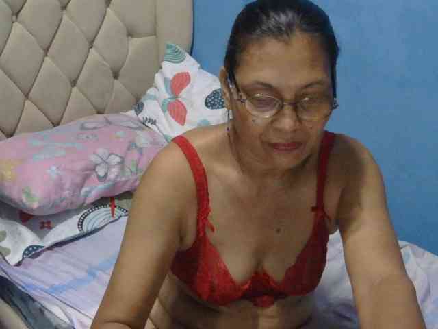 hOtGranny4u webcam