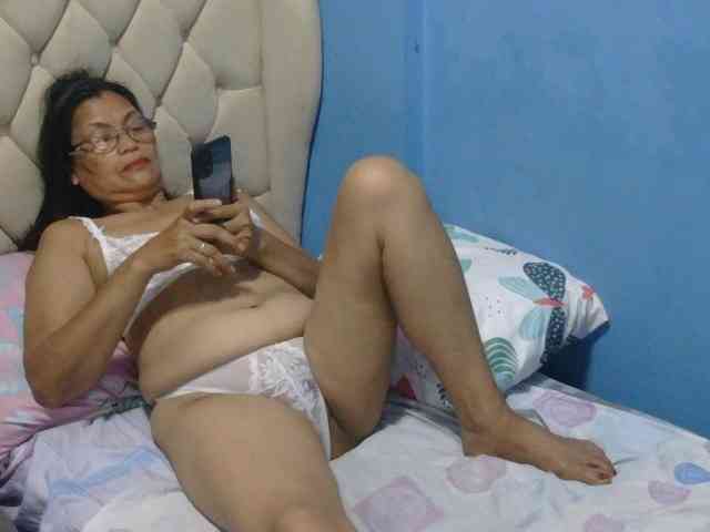 hOtGranny4u webcam