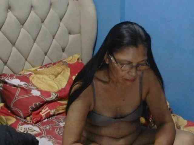 hOtGranny4u