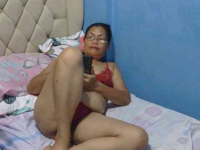 hOtGranny4u hOtGranny4u