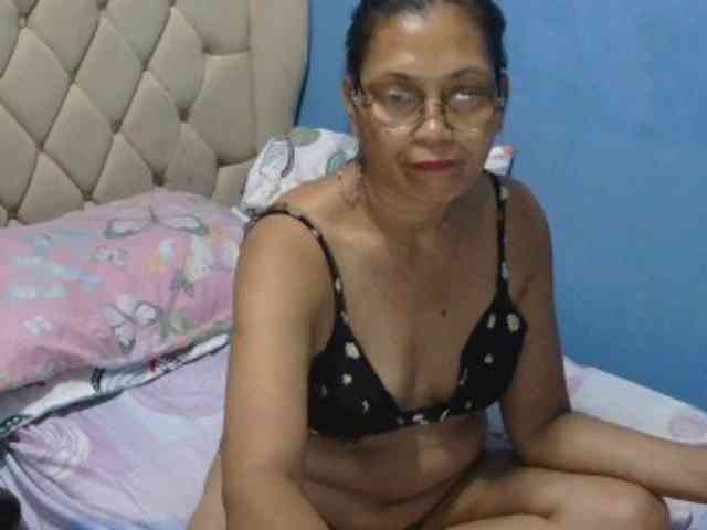 hOtGranny4u webcam