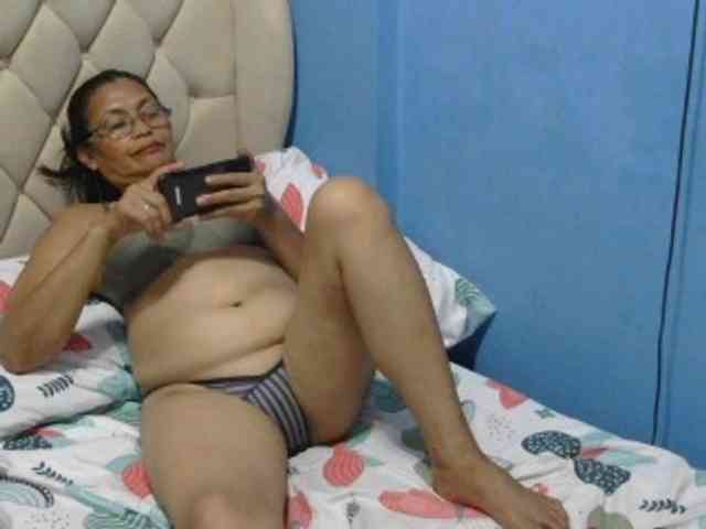 hOtGranny4u