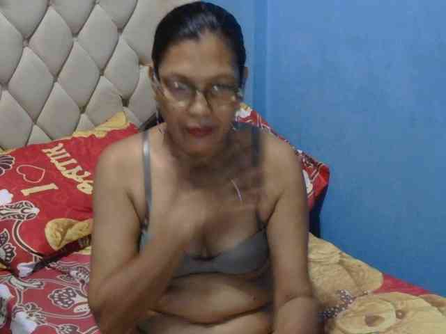 hOtGranny4u webcam