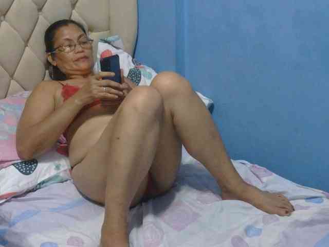 hOtGranny4u webcam