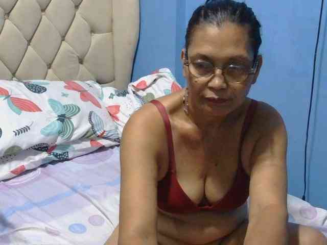 hOtGranny4u