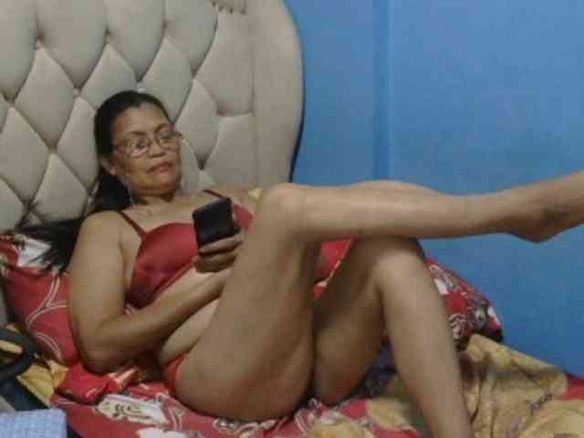 hOtGranny4u