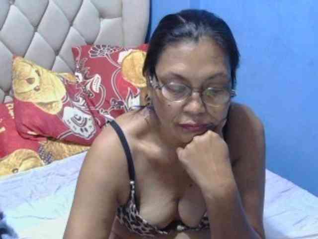hOtGranny4u webcam