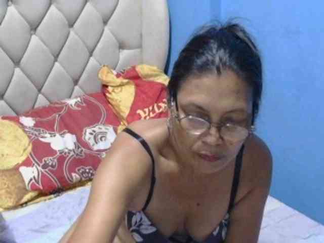 hOtGranny4u webcam