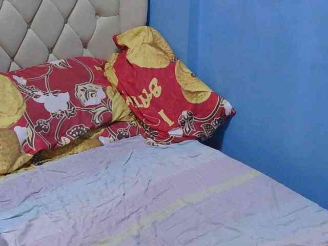 Model: hOtGranny4u