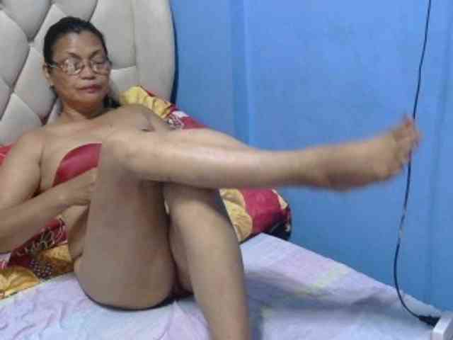hOtGranny4u webcam