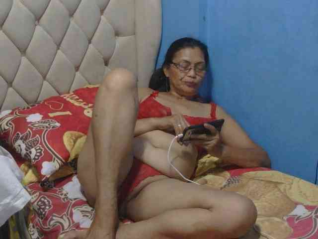 hOtGranny4u