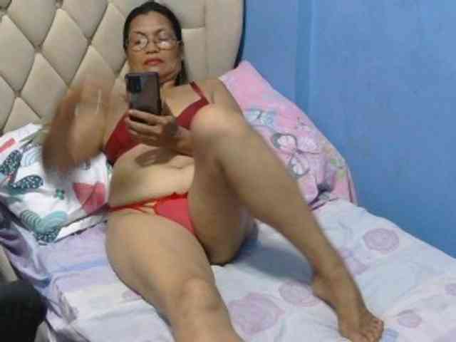 hOtGranny4u webcam