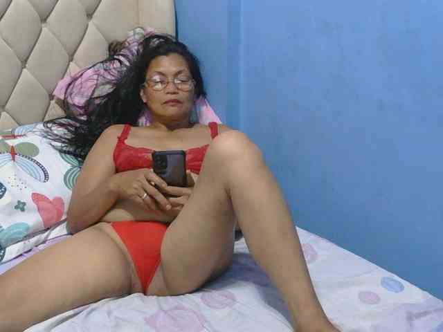 hOtGranny4u