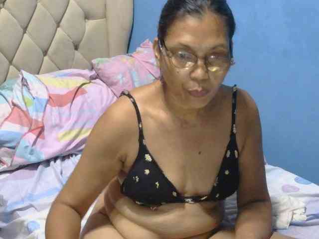 hOtGranny4u webcam
