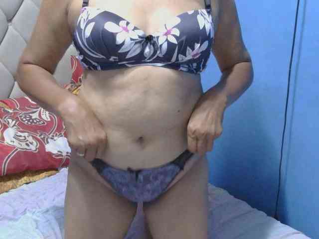 hOtGranny4u webcam
