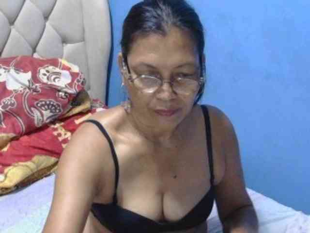 hOtGranny4u webcam