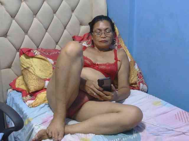 hOtGranny4u webcam