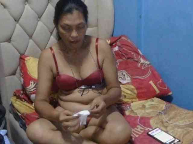 hOtGranny4u webcam