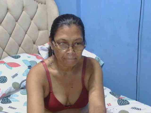hOtGranny4u webcam