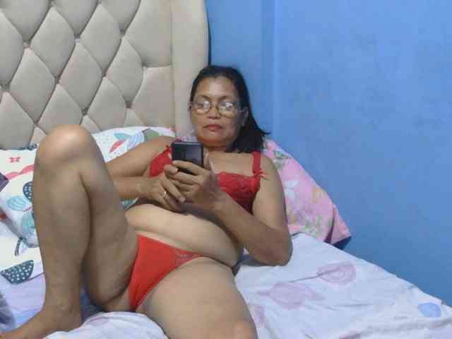 hOtGranny4u webcam