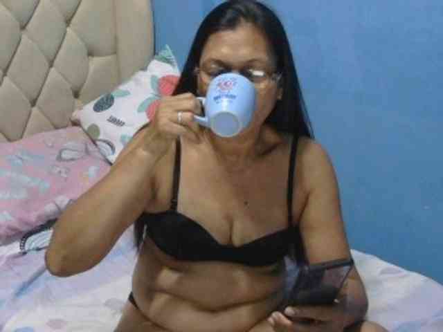 hOtGranny4u webcam