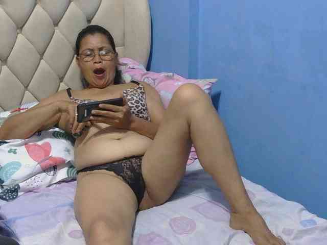 hOtGranny4u webcam