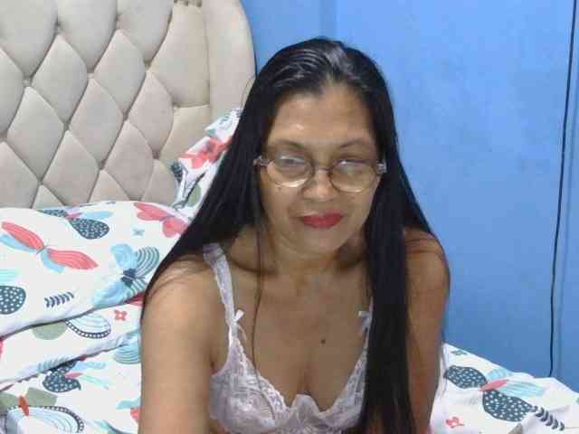 hOtGranny4u hOtGranny4u