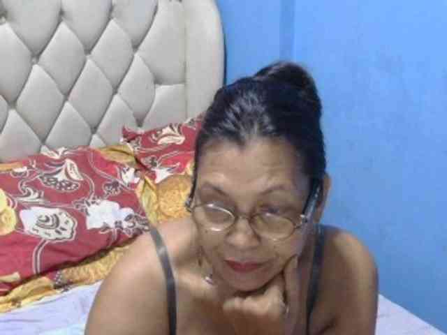 hOtGranny4u webcam