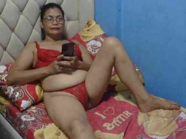 hOtGranny4u webcam