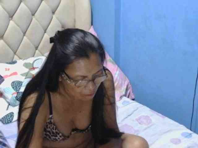 hOtGranny4u webcam
