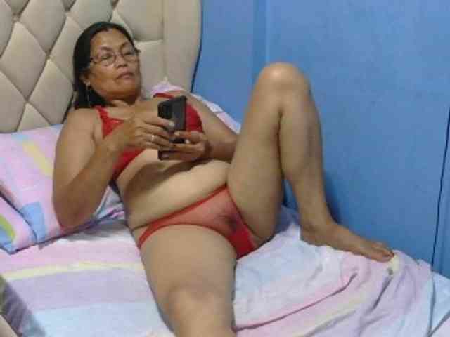hOtGranny4u