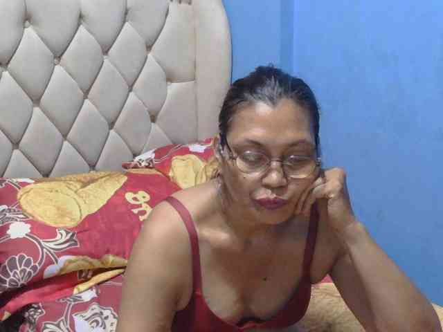 hOtGranny4u webcam