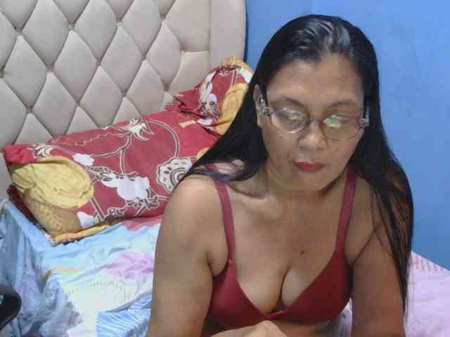 hOtGranny4u