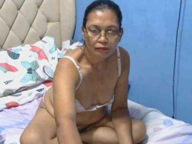 hOtGranny4u webcam