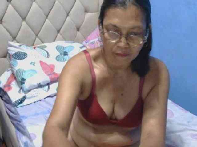 hOtGranny4u hOtGranny4u