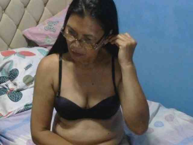 hOtGranny4u hOtGranny4u