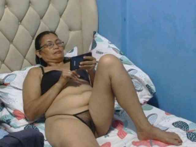 hOtGranny4u