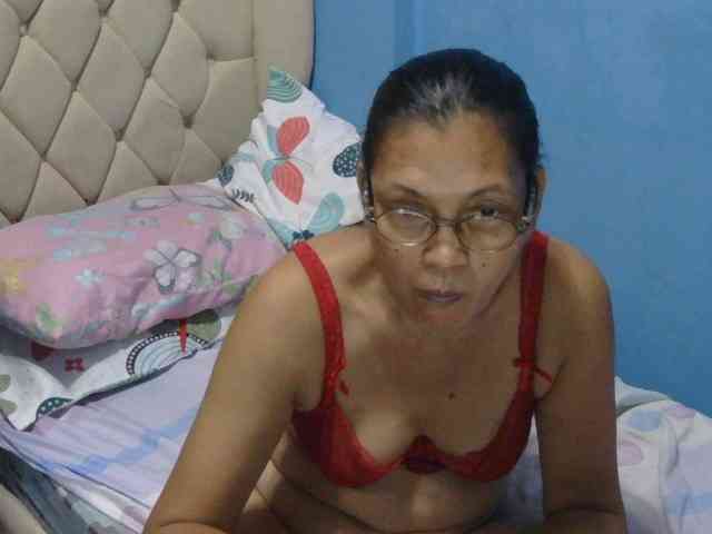 hOtGranny4u webcam