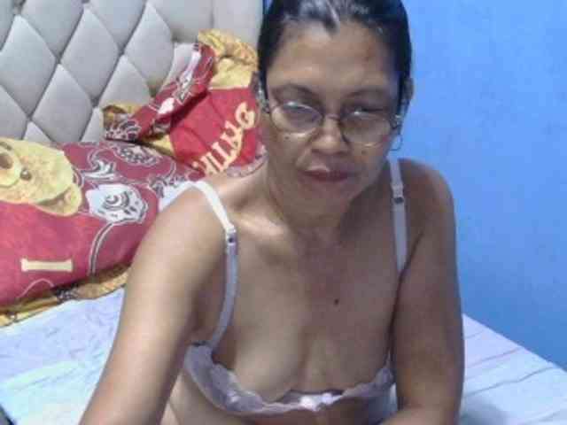 hOtGranny4u hOtGranny4u