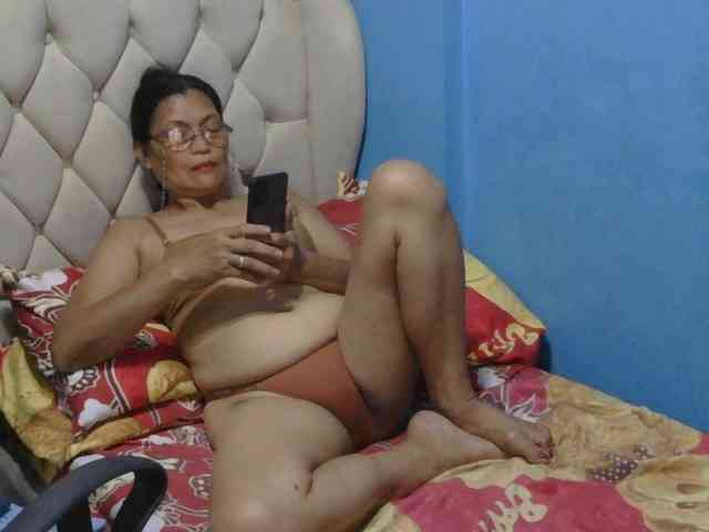 hOtGranny4u webcam