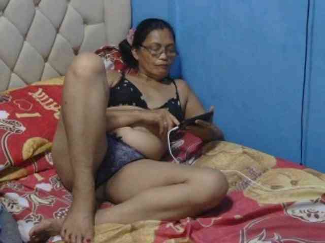 hOtGranny4u webcam