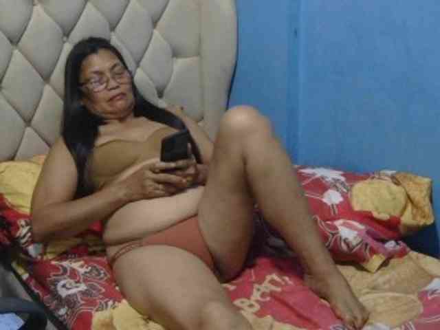 hOtGranny4u