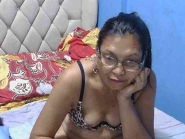 hOtGranny4u