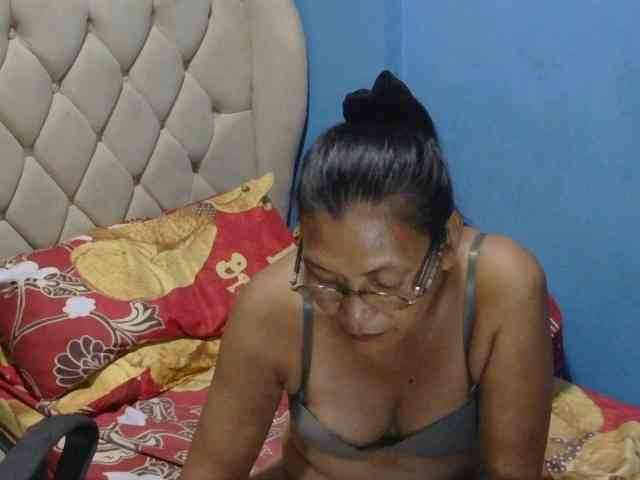 hOtGranny4u