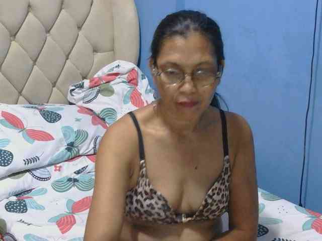 hOtGranny4u webcam