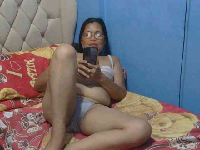 hOtGranny4u webcam