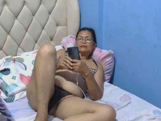 hOtGranny4u webcam